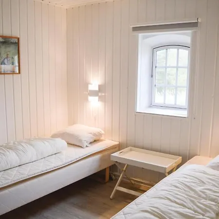 Five-bedroom Holiday In *