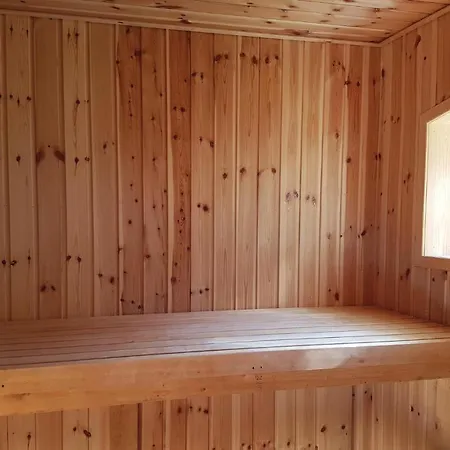Five-bedroom Holiday In